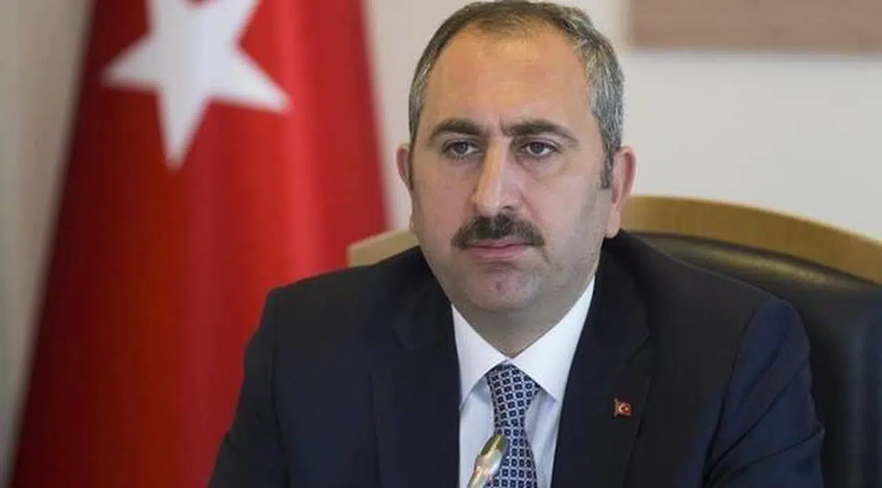 Adalet Bakanı Gül'den HDP İzmir il binasına yapılan saldırıyla ilgili açıklama: Olay tüm yönleriyle aydınlatılacaktır