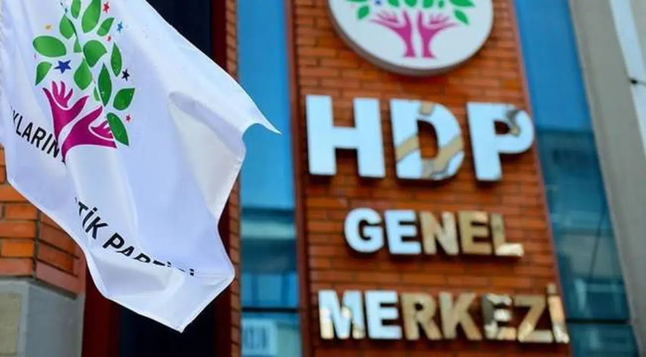 AYM, HDP'nin kapatılması istemiyle hazırlanan iddianameyi kabul etti