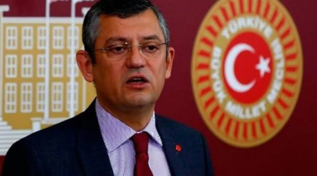CHP'li Özel'den Erdoğan'a: Sen de suç işleri bakanının peşine takılma