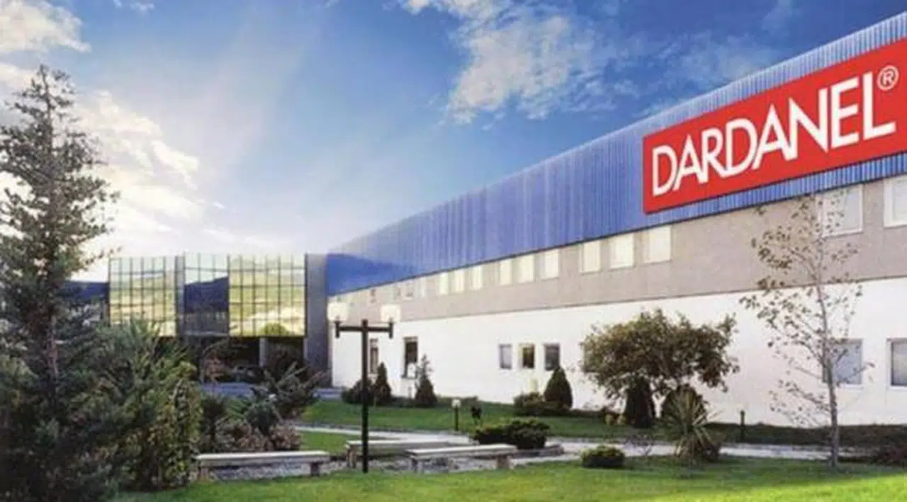 Dardanel cinsiyetçi paylaşımı nedeniyle özür diledi