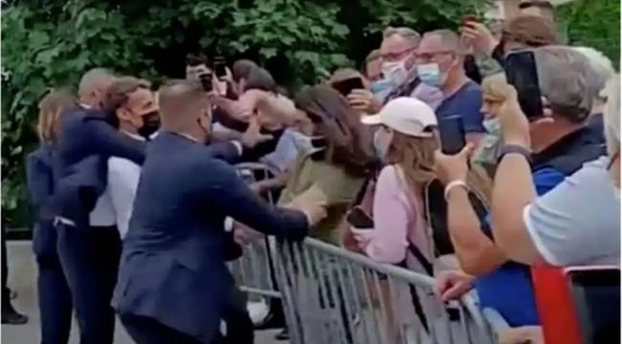 Macron'a tokat atan kişiye 4 ay hapis cezası
