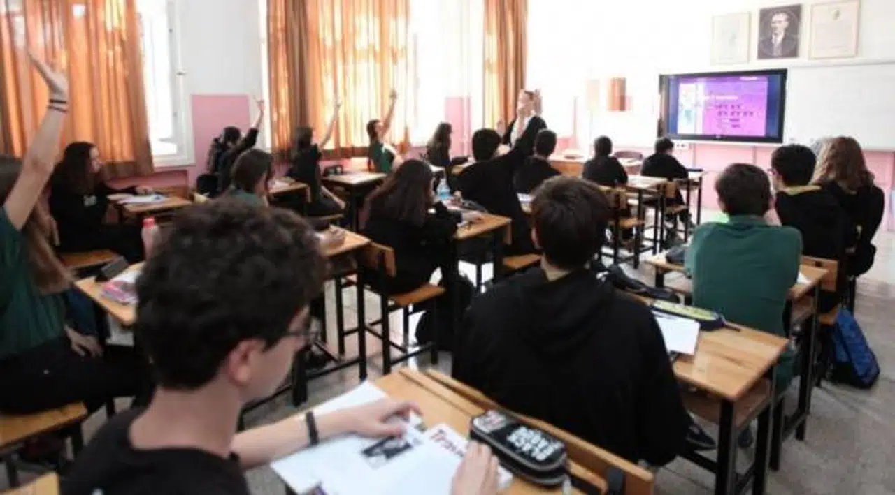 MEB'den liselerde karne açıklaması