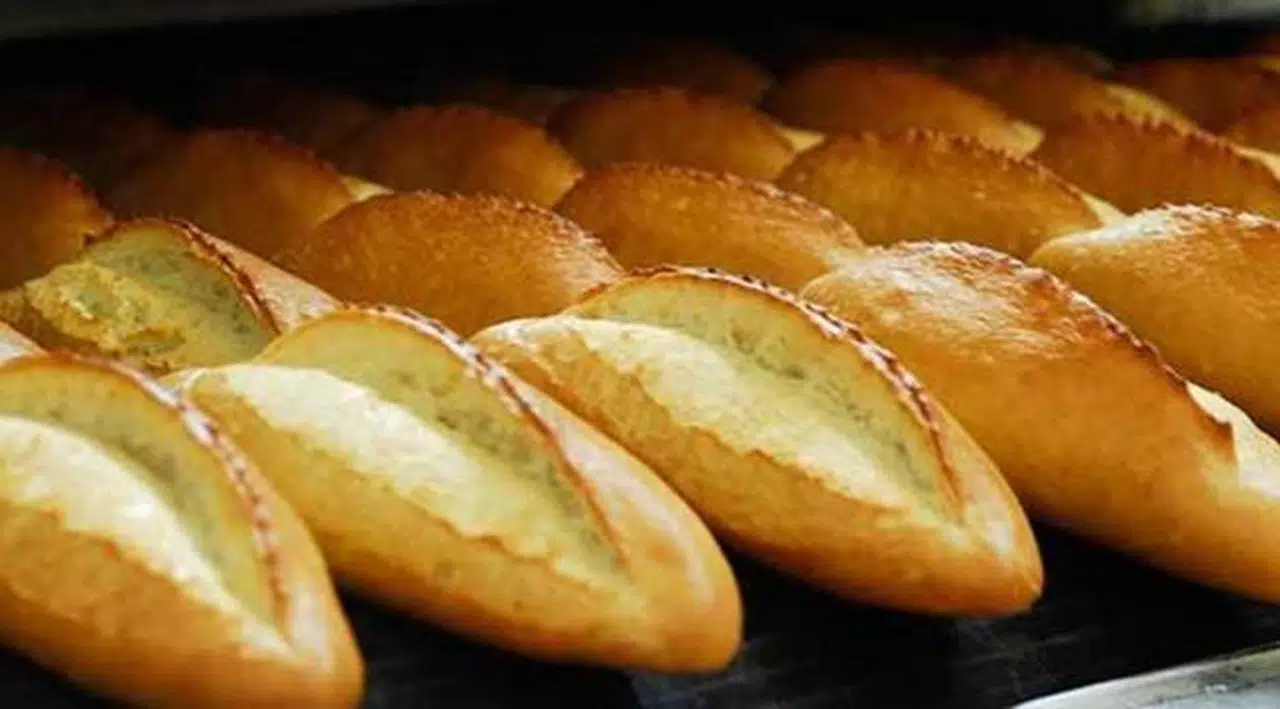 Vatandaşı bekleyen tehlike! Ekmeği 4 TL'ye yemek zorunda kalabiliriz
