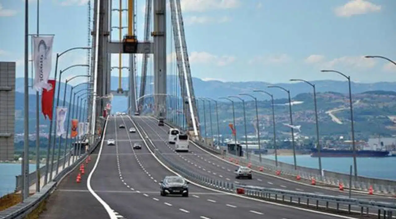 CHP'li Akın açıkladı: Köprü ve otoyollara milyonlarca lira ödenecek