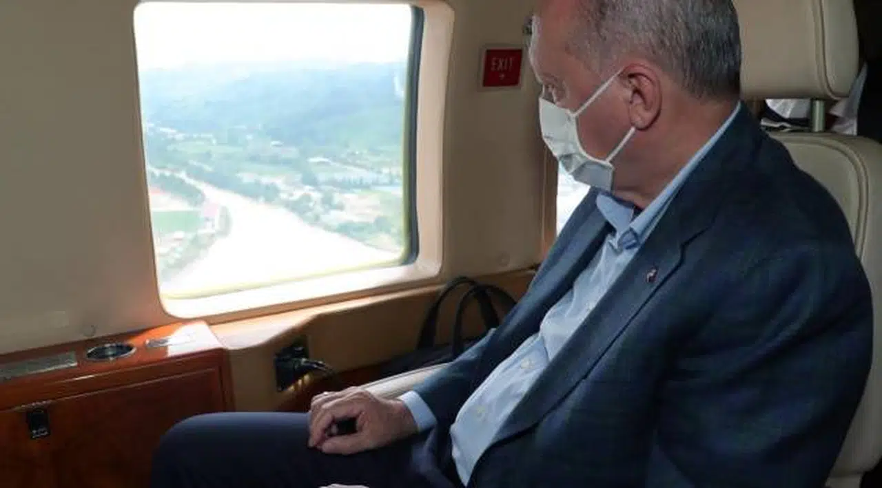 Erdoğan, Rize'de sel bölgesine gitti