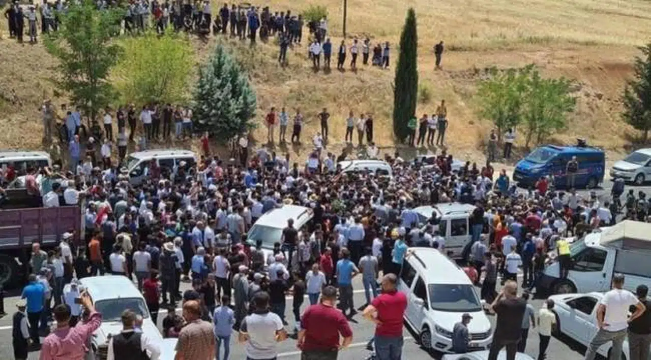 Eyleme katıldığı için gözaltına alınan 10 tütün üreticisi tutuklandı