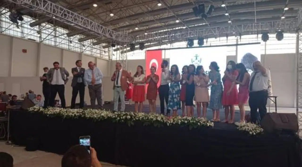 İzmir Barosu seçimlerini Çağdaş Avukatlar kazandı