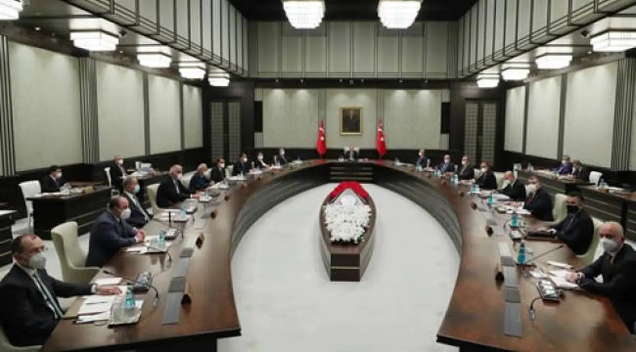 Kabine toplantısından bayram tatilini 11 güne uzatma kararı çıkmadı
