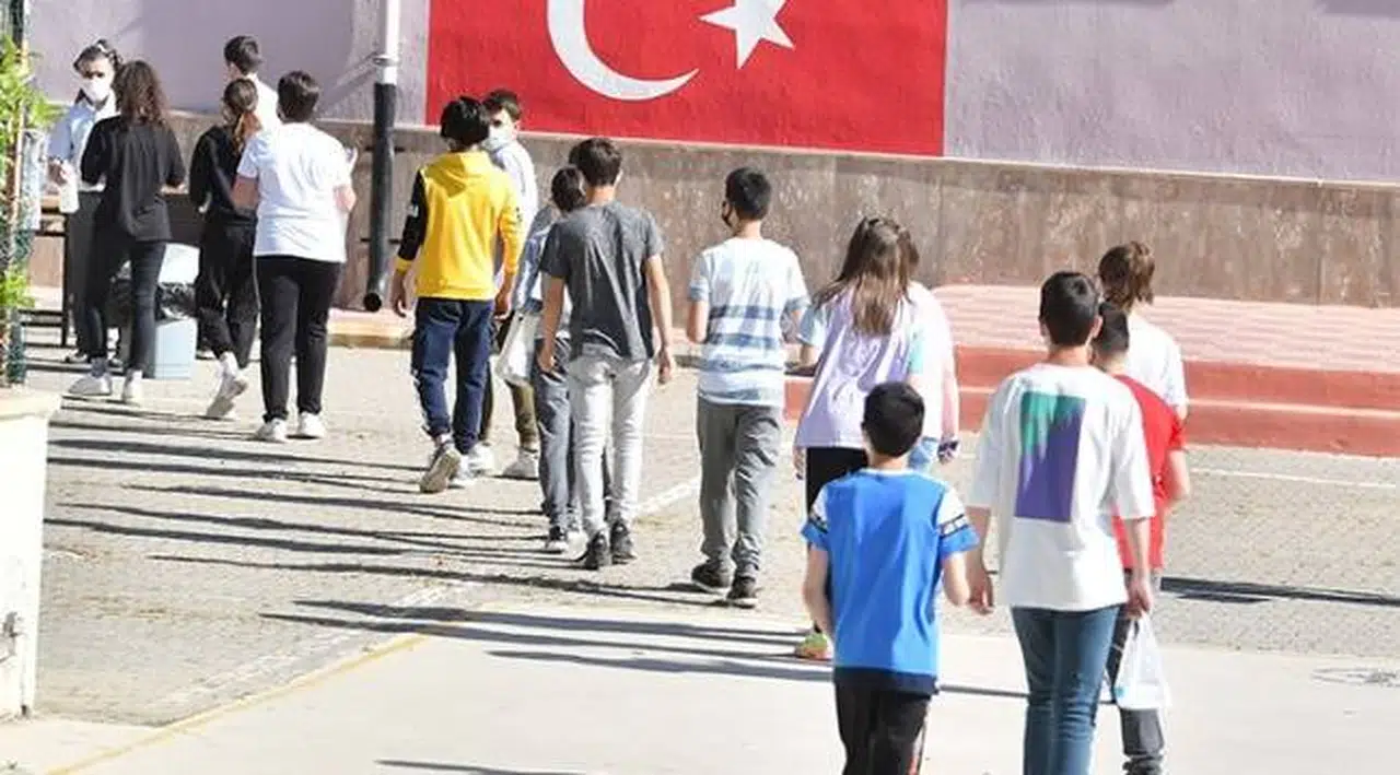 MEB'in önceliği yine imam hatip