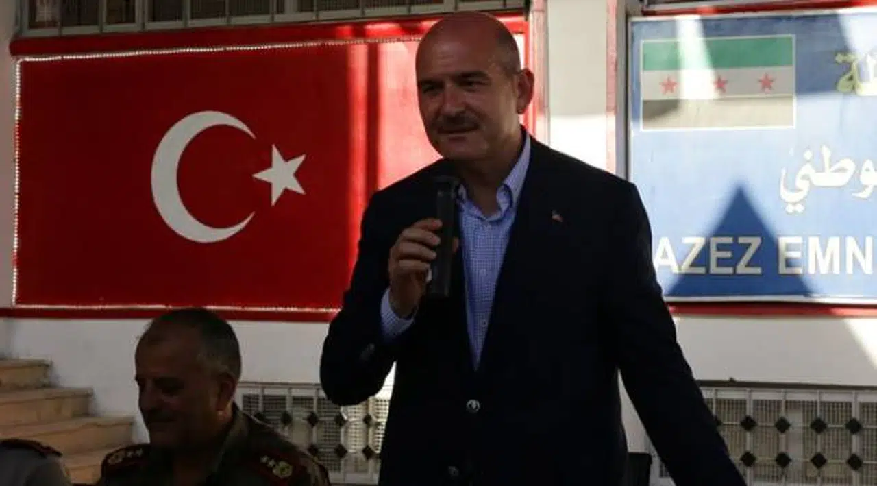 Soylu'nun 'Ay-yıldızlı tabut' konuşmasına tepki: "Ağzından çıkanı kulağın duyuyor mu?"