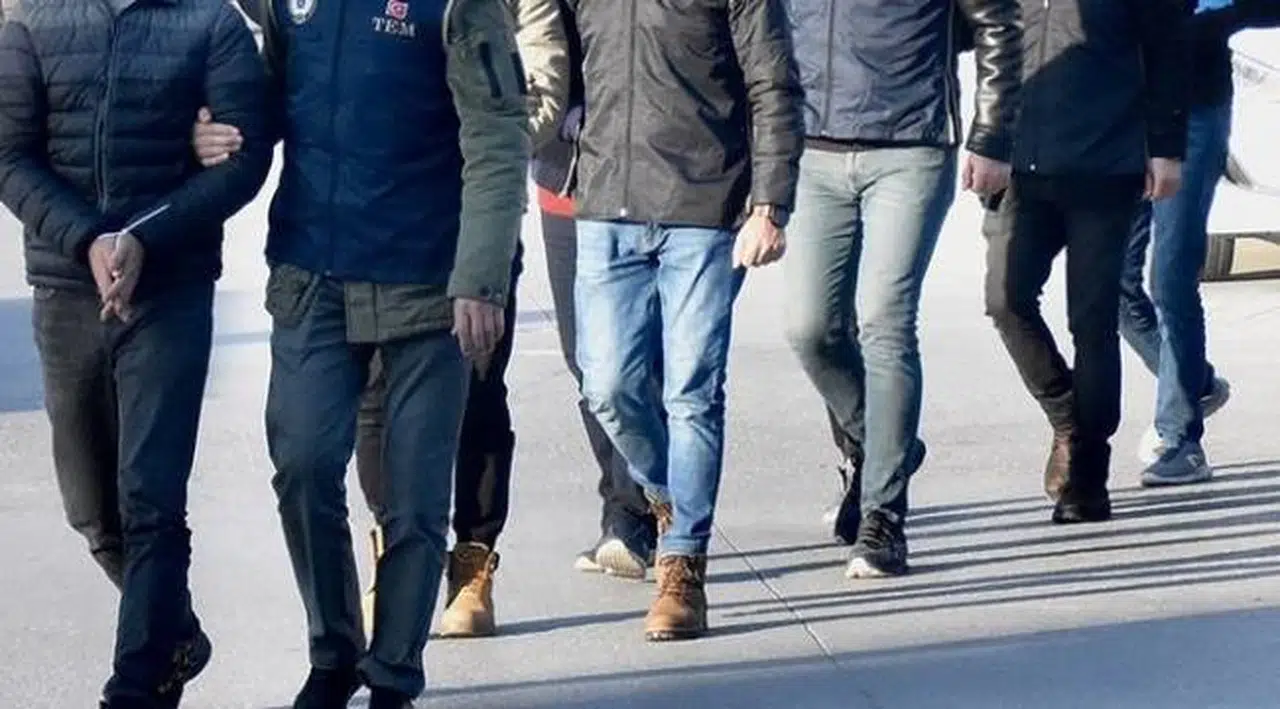 24 ilde FETÖ'nün TSK yapılanmasına operasyon: 82 gözaltı kararı
