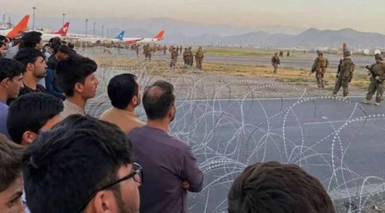 Afganistan'dan 229 Türk vatandaşı daha tahliye edildi