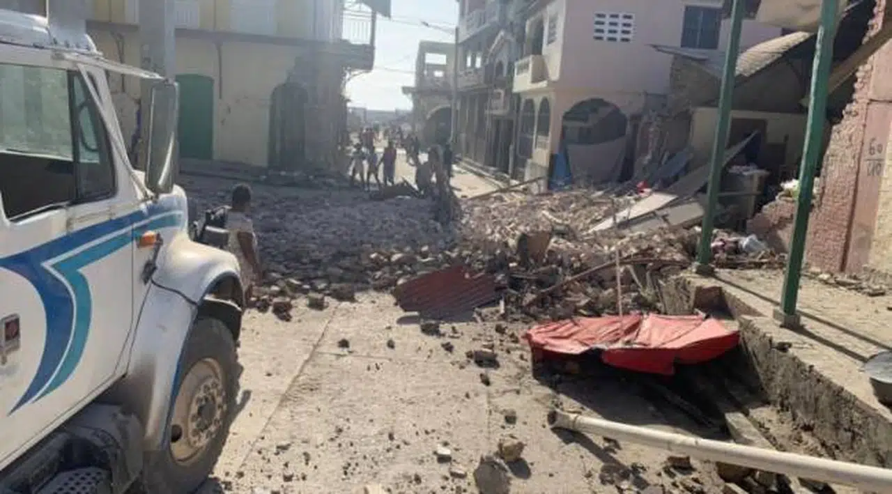 Haiti açıklarında meydana gelen depremde ölenlerin sayısı 1297'ye yükseldi