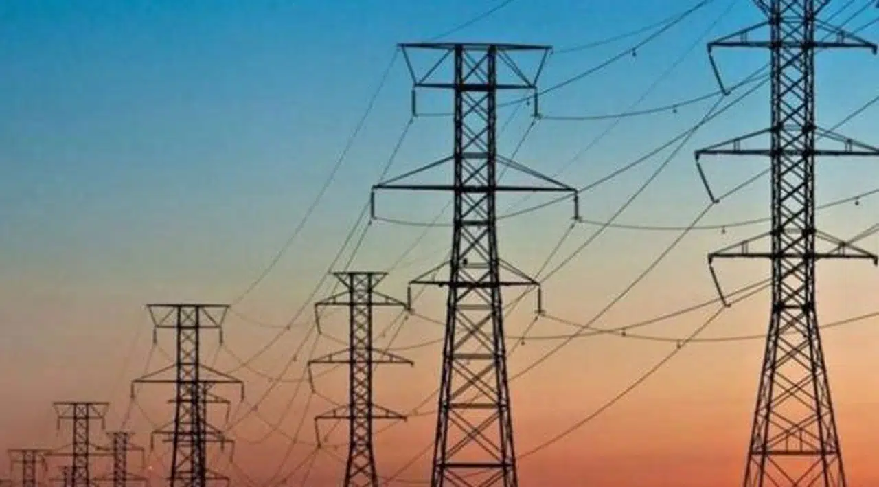 "Özel elektrik şirketlerine verilen yardım, 2.4 milyon haneye yapılan yardımdan 30 kat fazla"