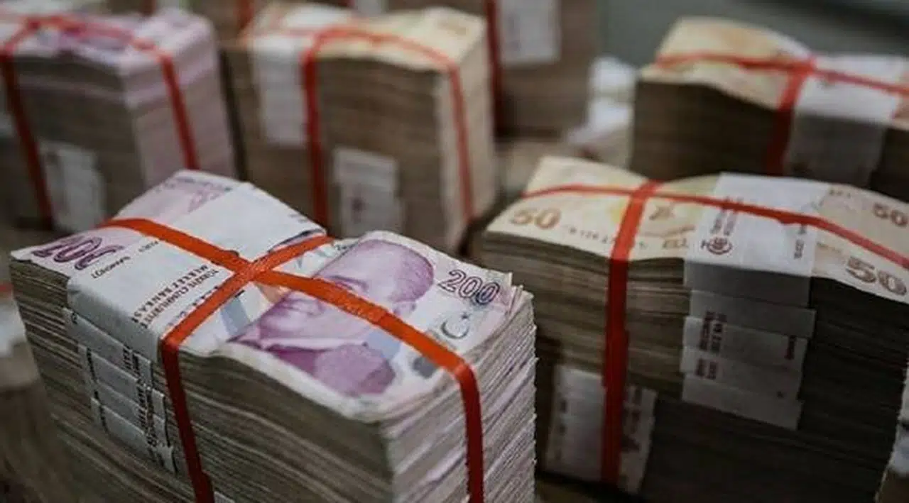 Temmuz'da faiz giderleri 15.2 milyar TL artışla 23.6 milyar TL'ye çıktı