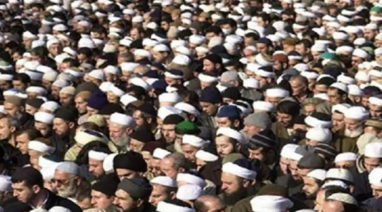 'Yeni bakan MEB'de kadrolara Işık tarikatını yerleştiriyor'