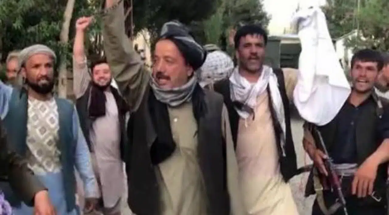 Yerel kuvvetler Bağlan'da 3 bölgeyi Taliban'dan geri aldı
