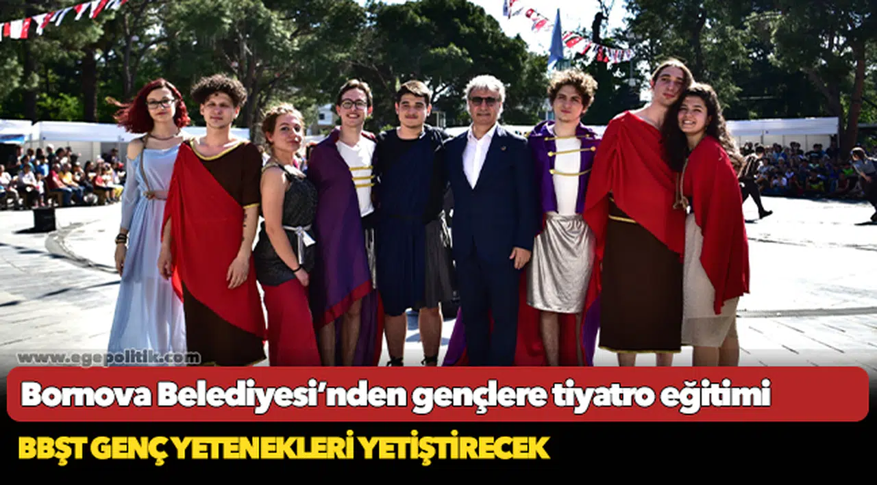 Bornova Belediyesi’nden gençlere tiyatro eğitimi