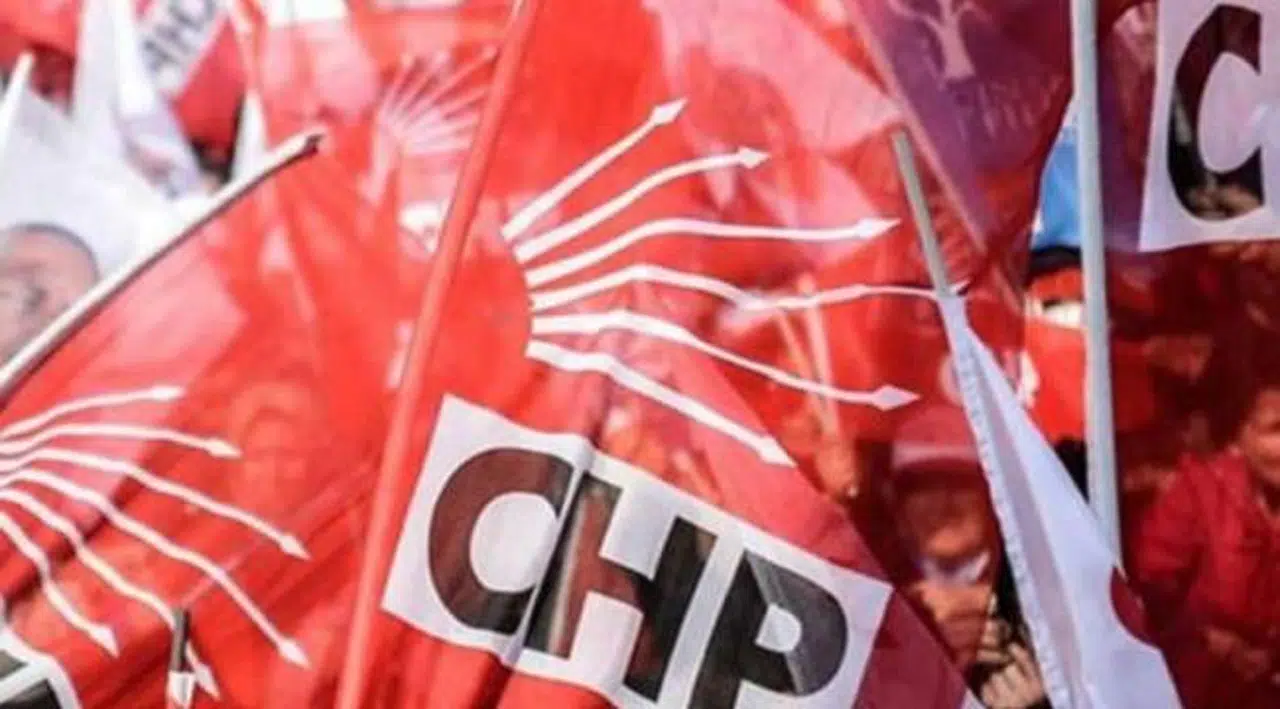 CHP ilçe başkanı ve yönetimi istifa etti