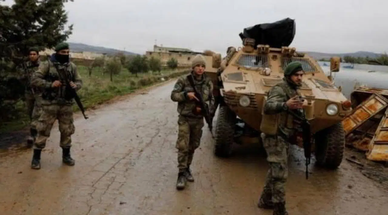 Reuters: Rusya İdlib'de hava saldırılarını artırdı, Türkiye takviye birlik yolluyor