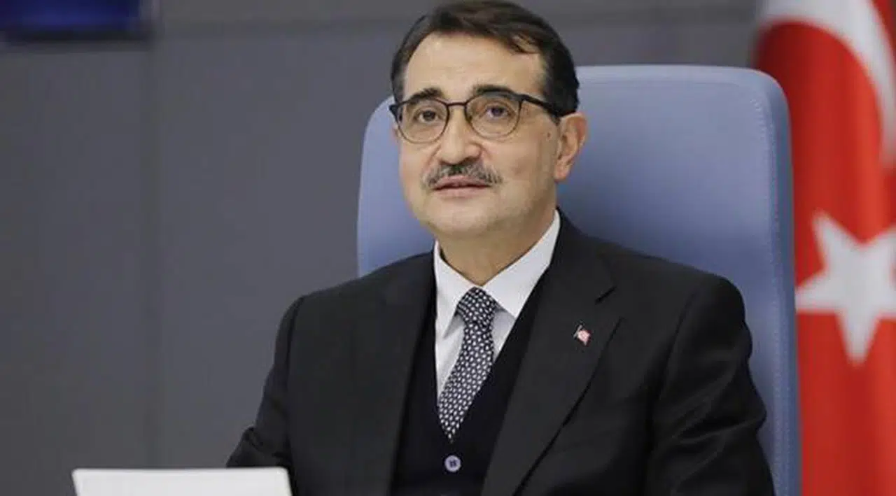 Bakan Dönmez, "Fedakarlık yaparak vatandaşa en az şekilde yansıtıyoruz"