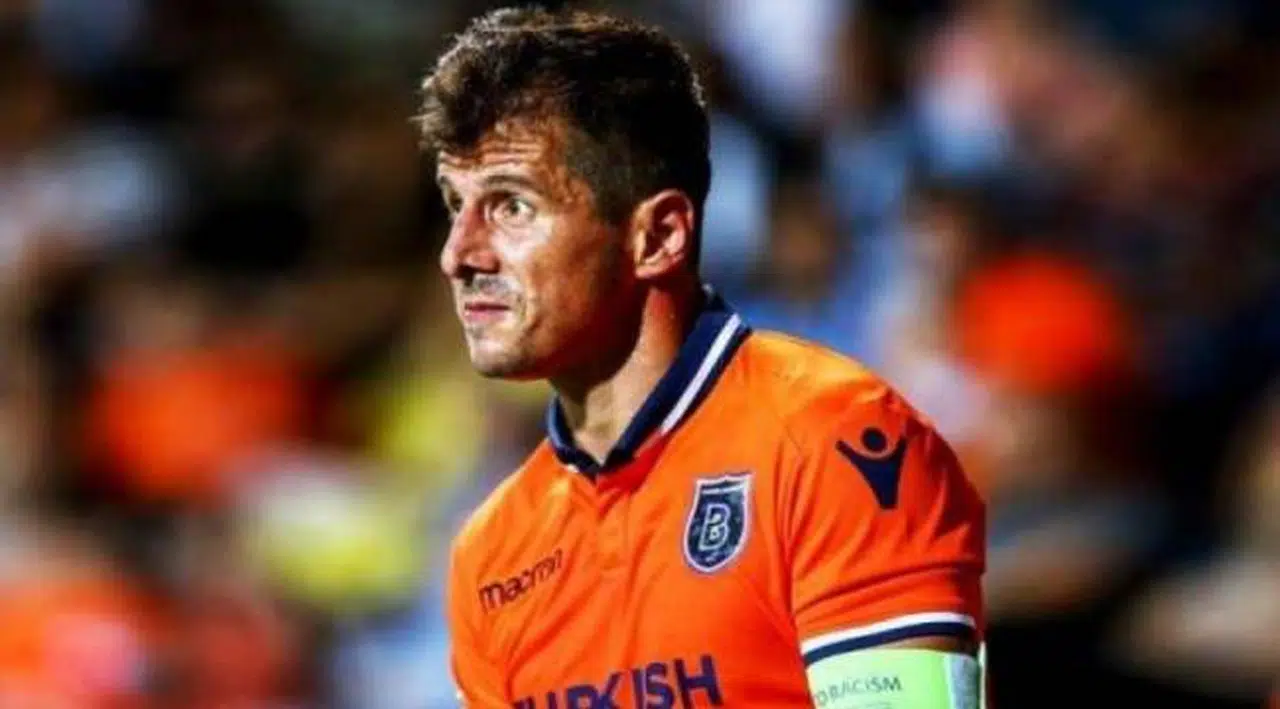 Başakşehir'in teknik direktörü Emre Belözoğlu oldu