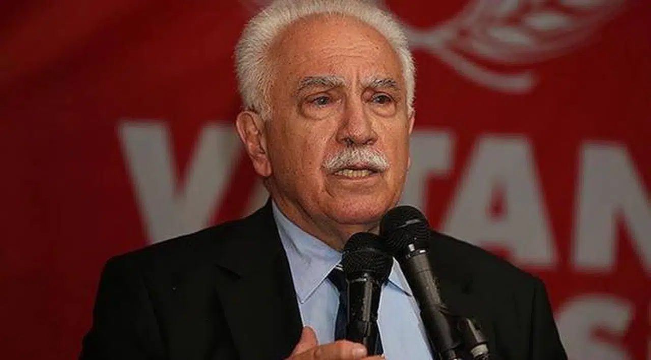 Doğu Perinçek: Türkiye büyük çözümlerin eşiğinde