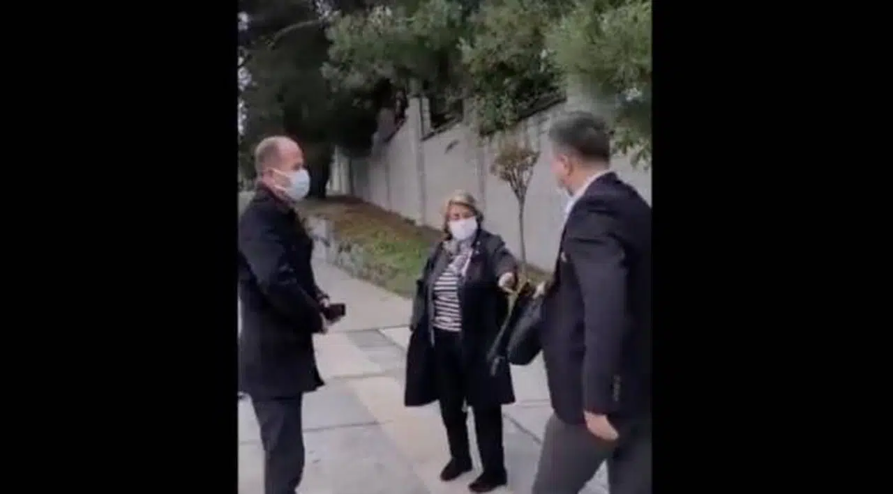 Eski rektörün üniversiteye girişi engellenmek istendi