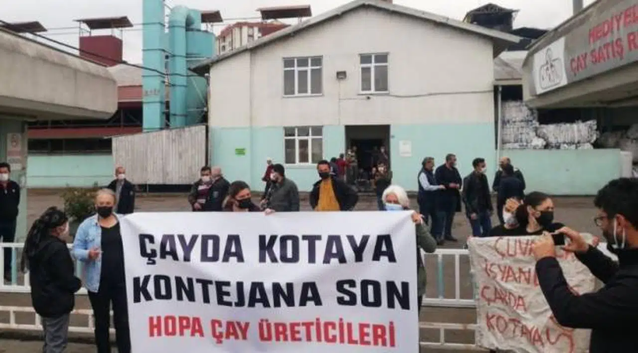 Kota uygulamalarını protesto eden çay üreticilerine para cezası