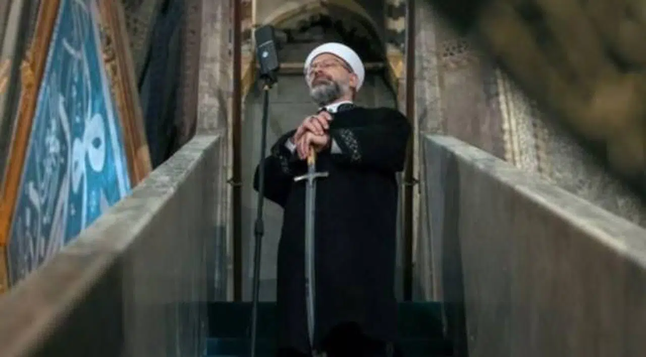 Ali Erbaş: Diyanet mensupları olarak topluma rehberlik eden hizmetkârlarız