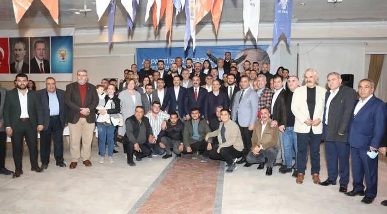 Başkan Sürekli;  1294 mahalle başkanına Torbalı’dan seslendi;  “Her övgüye layıksınız! Durmak yok…”