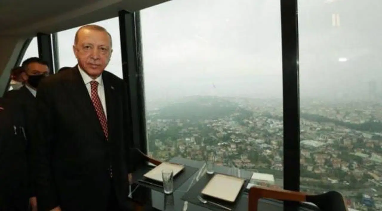 Erdoğan'ın konutunun fotoğraflarını çektiği iddia edilen İsrailli 3 kişi tutuklandız