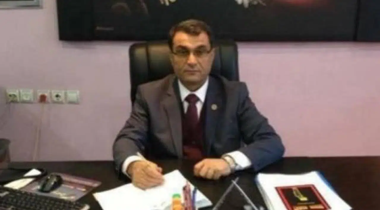 Eski AKP'li başkana 'zimmet ve resmi belgede sahtecilik'ten hapis