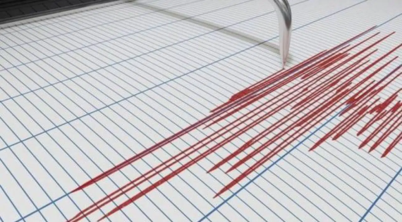 İzmir açıklarında bir deprem daha