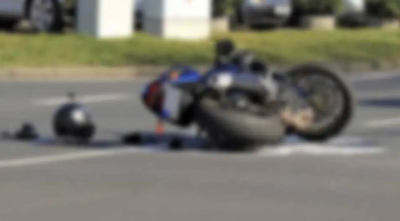 İzmir'de motokurye kazada yaşamını yitirdi