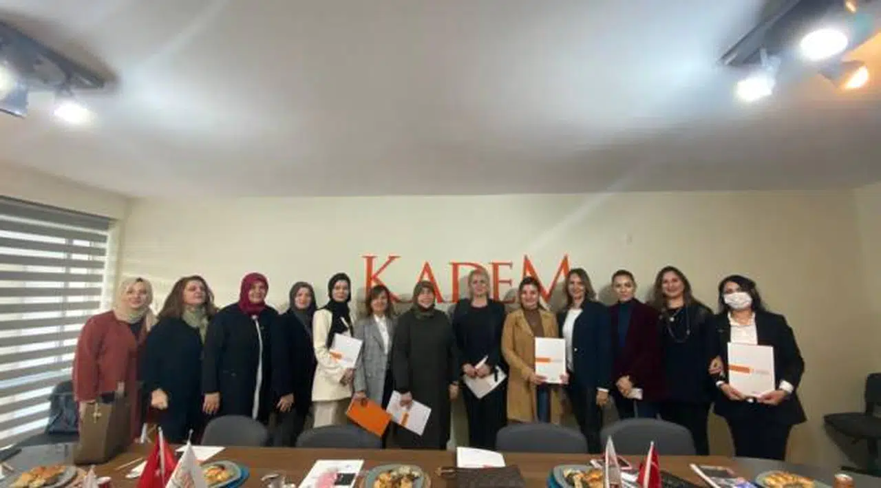 KADEM 25 Kasım Kadına Şiddetle Mücadele Gününde, "Sevgi ile şiddet yan yana gelmez" dedi