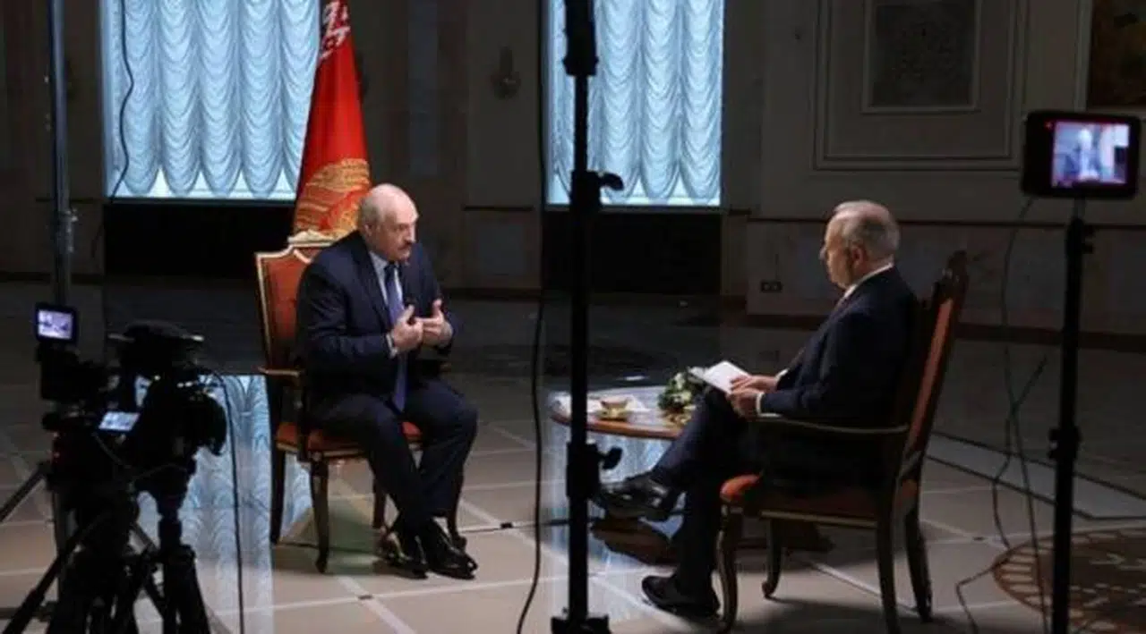 Lukaşenko: Polonya devlet sınırımıza ateş açıyor