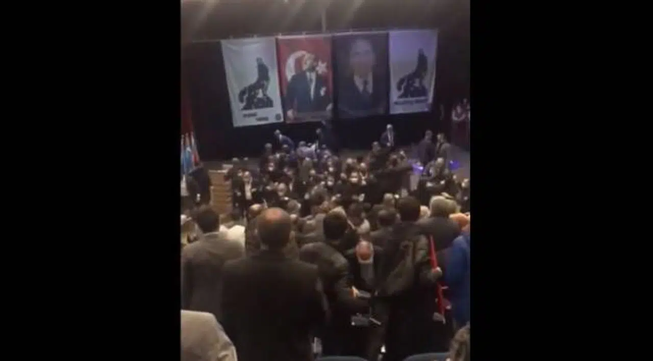 MHP'li başkanın hedef aldığı Türkeş anmasını 50 kişilik grup bastı