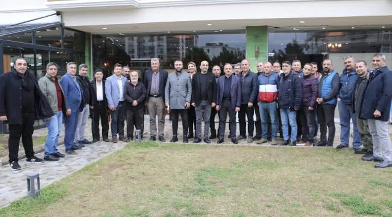 AK Parti İzmir İl Başkanı Kerem Ali Sürekli;  “Altından kalkamayacağımız yük, aşamayacağımız sorun yok!”