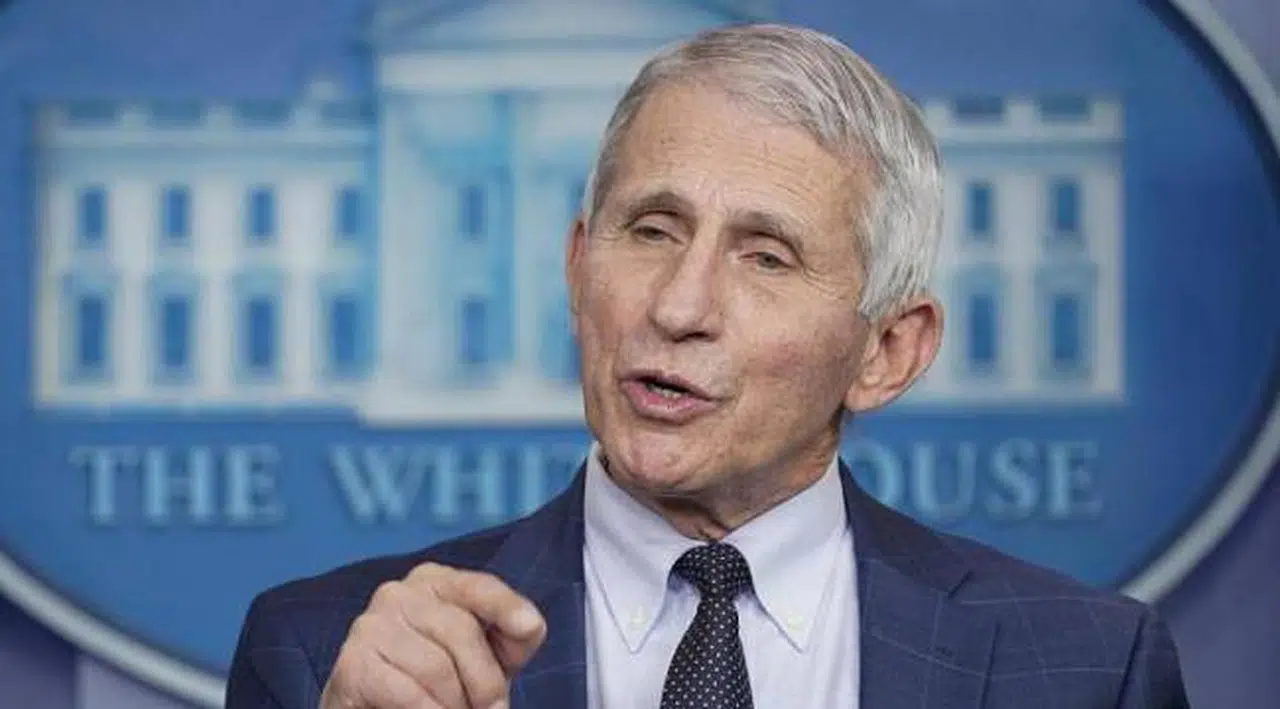Biden'ın sağlık danışmanı Fauci: Omikron Delta'dan daha şiddetli değil