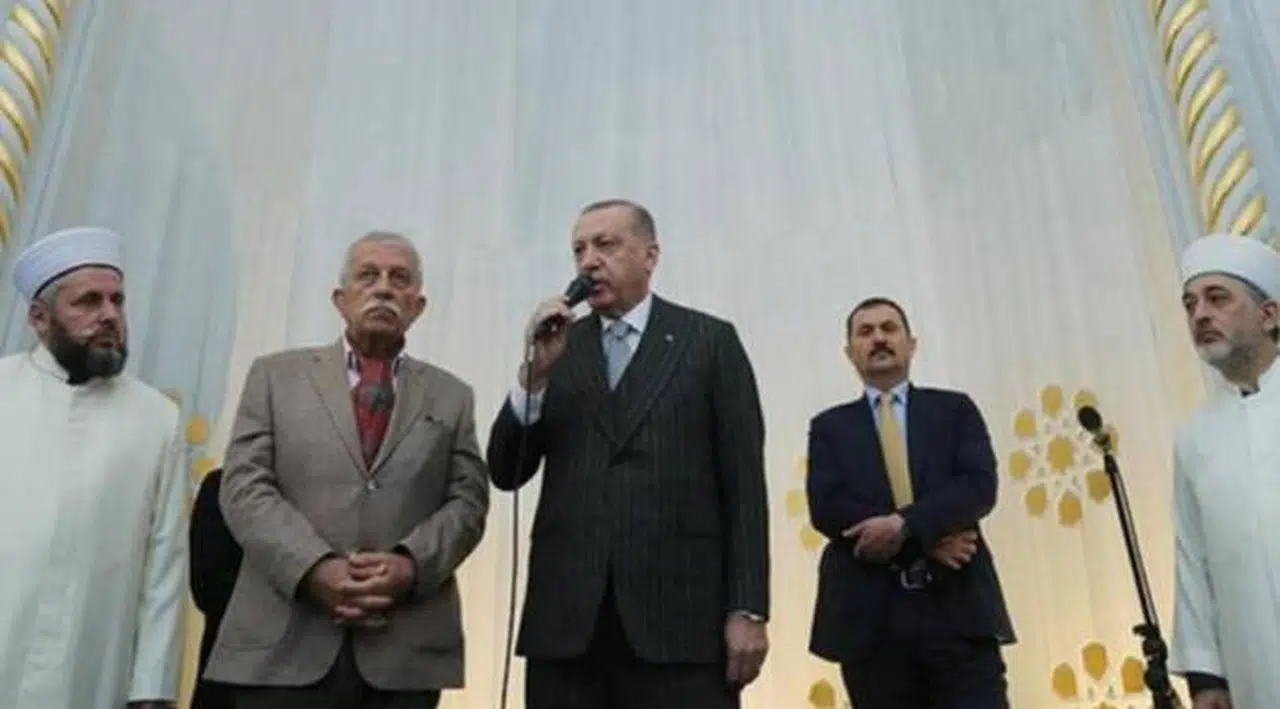 Erdoğan: Din görevlilerine yönelik itibar suikastı amacı taşıyan kampanyalar, moralleri bozmamalı