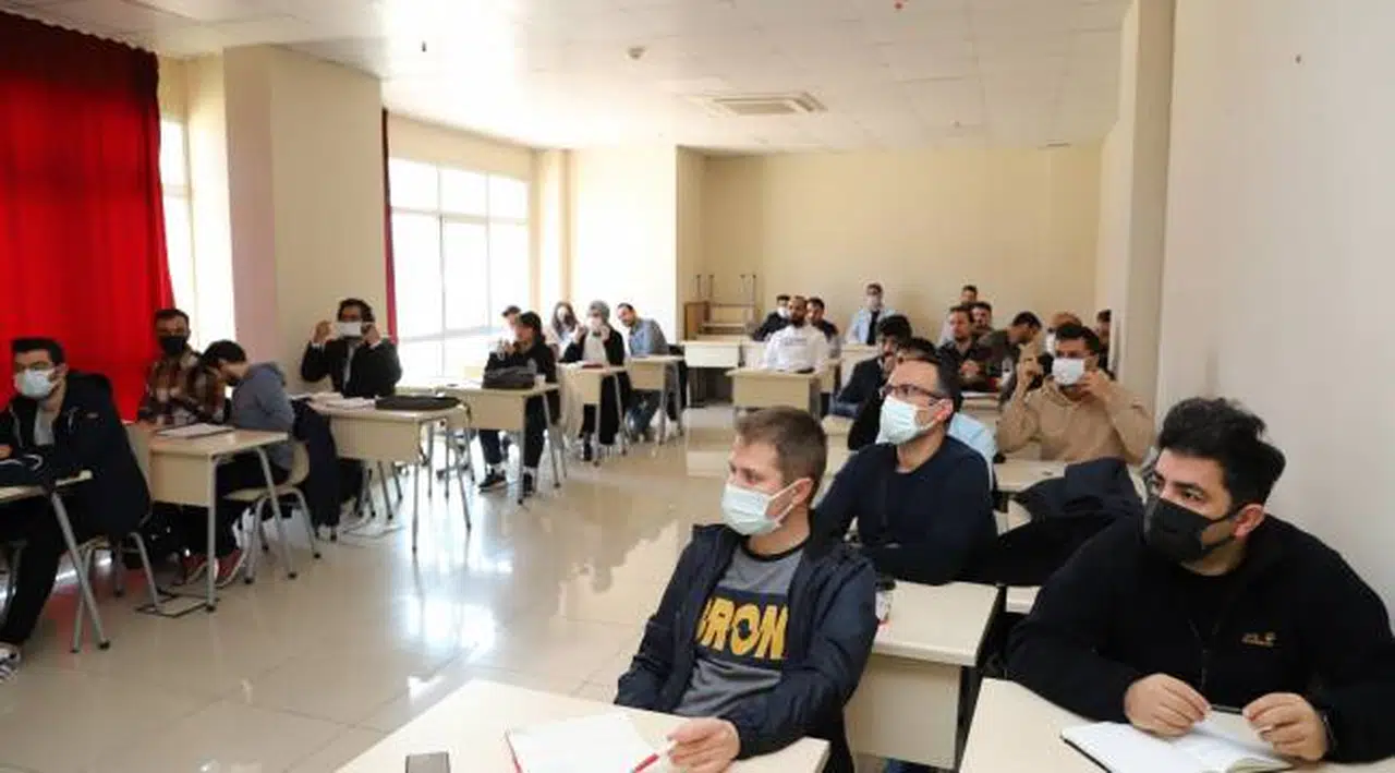 İKÇÜ E-Spor Merkezi Açılıyor