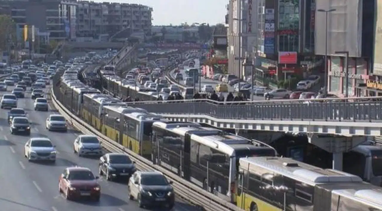 İstanbul'da toplu ulaşıma yüzde 36 zam teklifi reddedildi