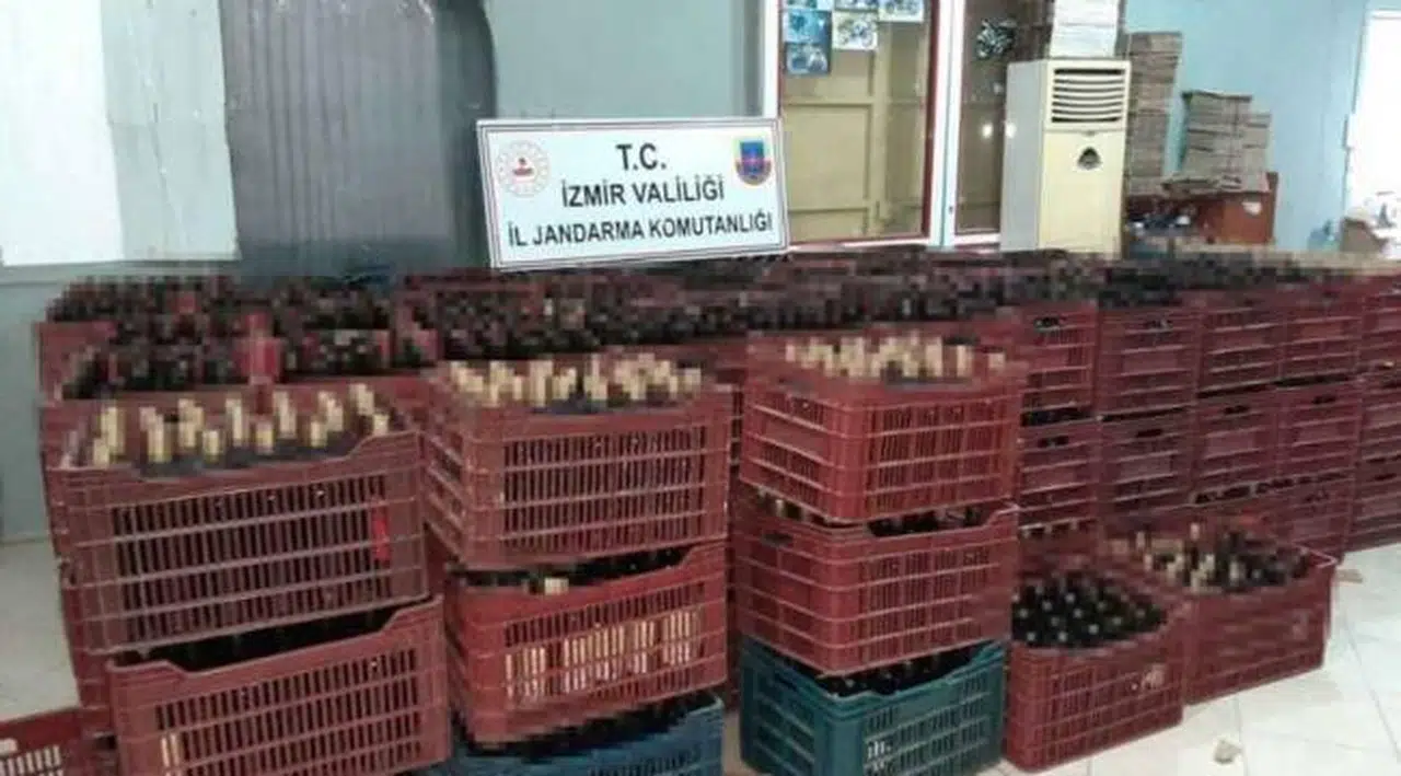 İzmir'de 6 bin litre sahte içki ele geçirildi