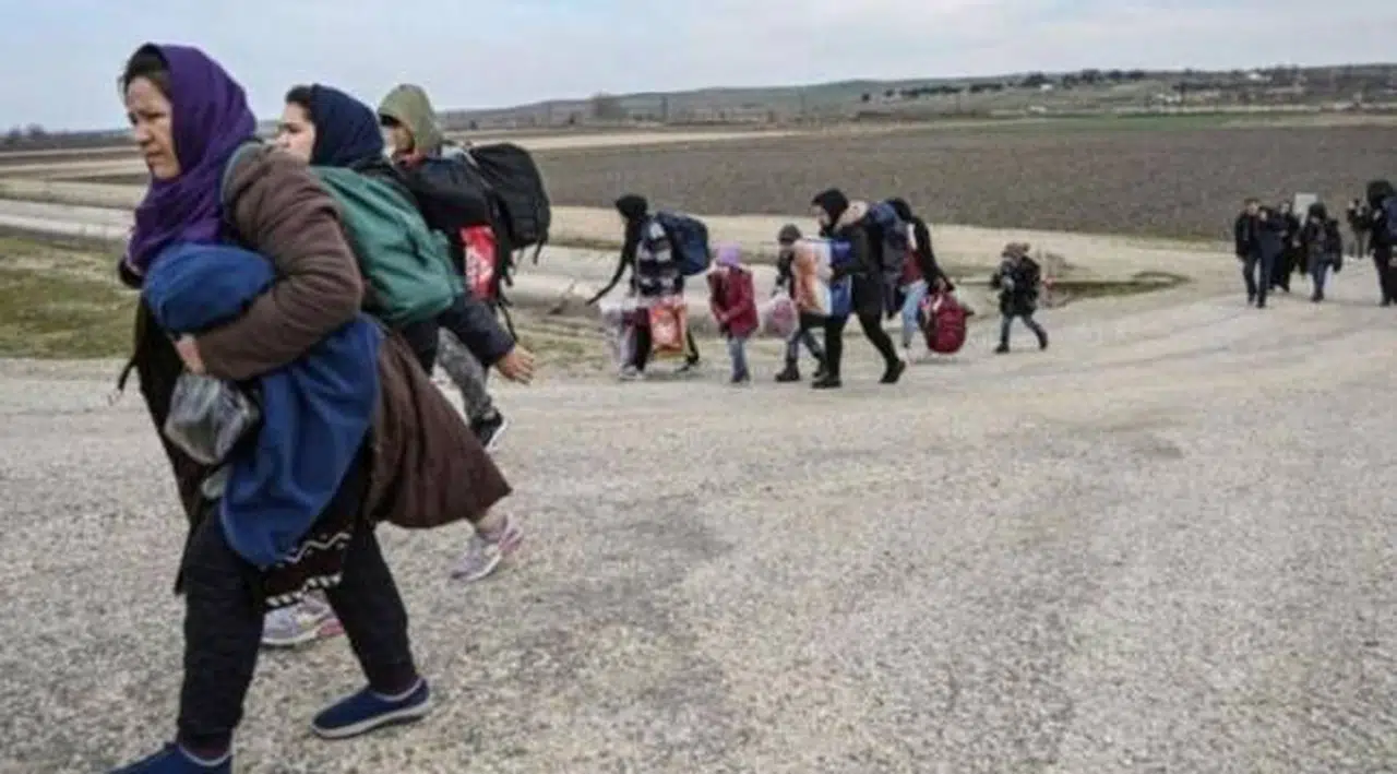 İzmir'de üç sığınmacının yakılarak öldürüldüğü iddia edildi