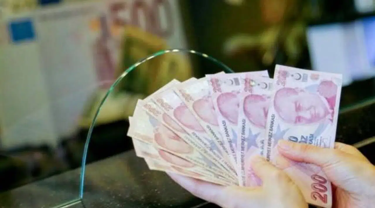 Reuters'a konuşan AKP'li dolar kuru hedeflerini açıkladı