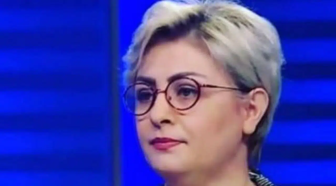 Sahte doçent açıköğretim mezunu çıktı