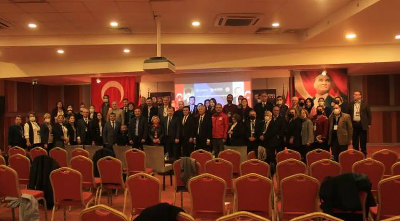 SİVİL TOPLUMA REHBERLİK ÇALIŞTAYI İZMİR’DE YAPILDI