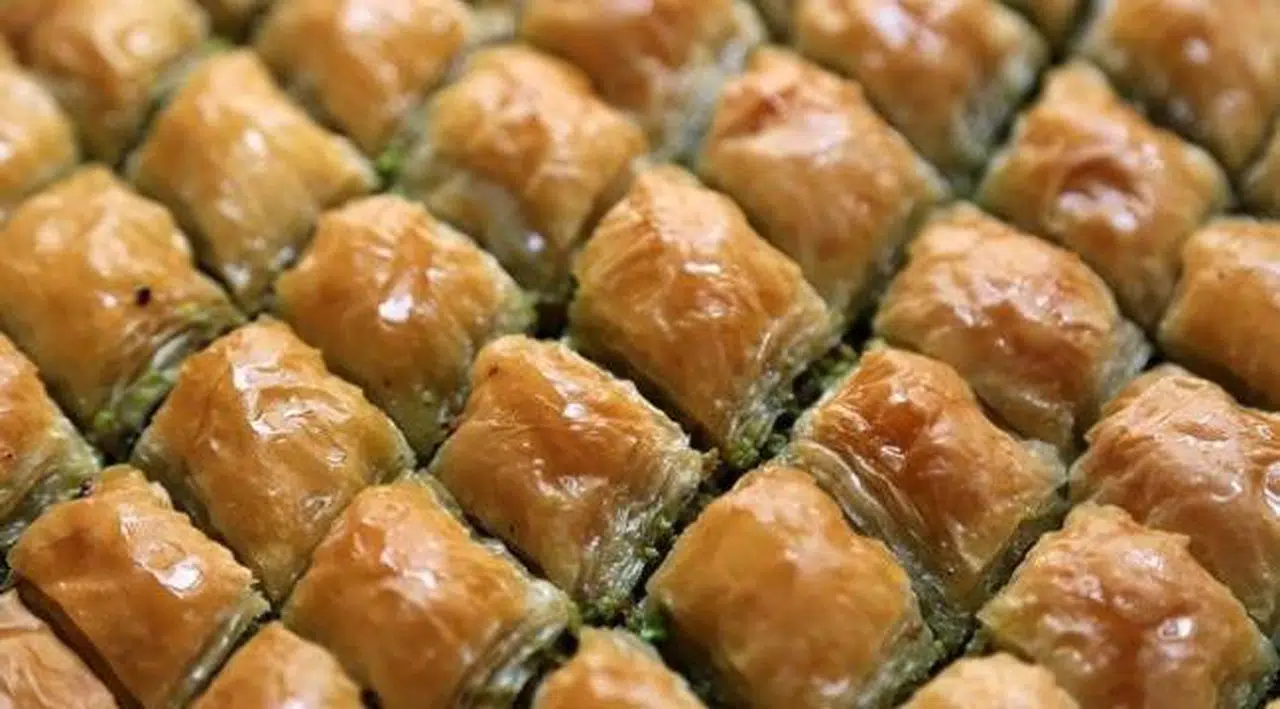 Vekillerin Google'la baklava atışması