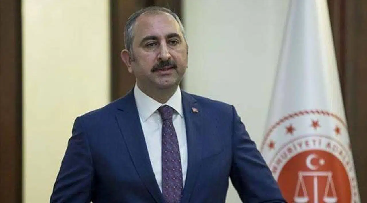 Adalet Bakanı Gül: Türkiye'de artık darbe anayasasına son vermenin vakti gelmiştir